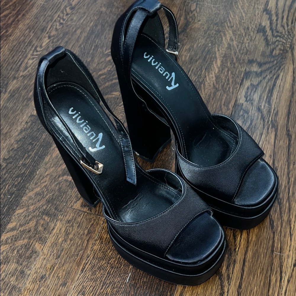Viviana Black Women's Platform Heels